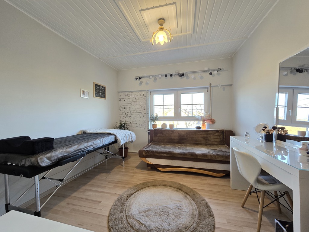 Dom Dla Dużej Rodziny – Czerna.