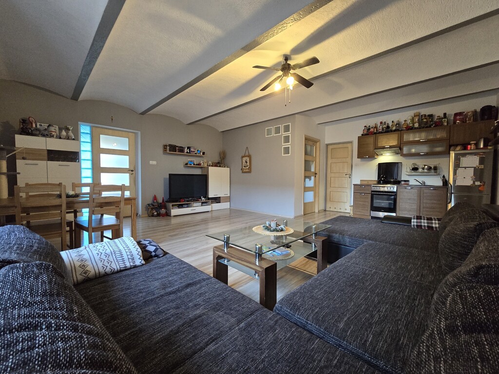 Dom Dla Dużej Rodziny – Czerna.