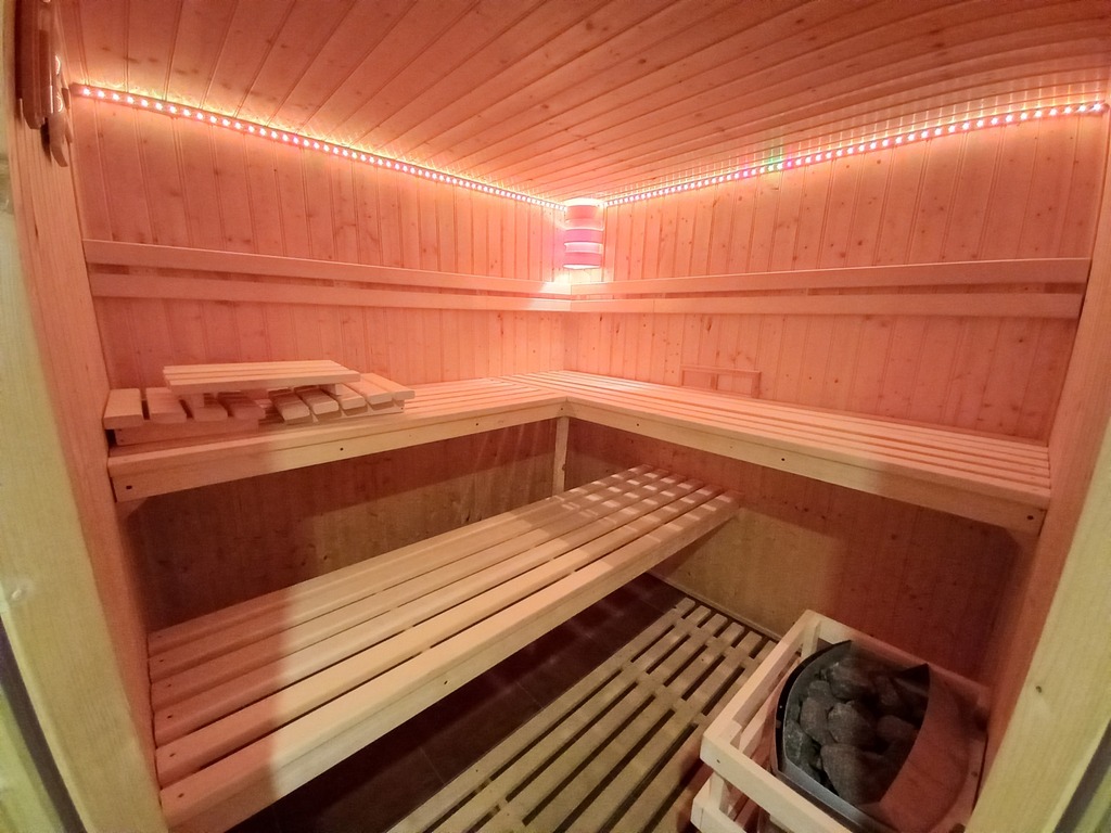 Przestronny Dom W Bolesławcu Z 2001 Roku