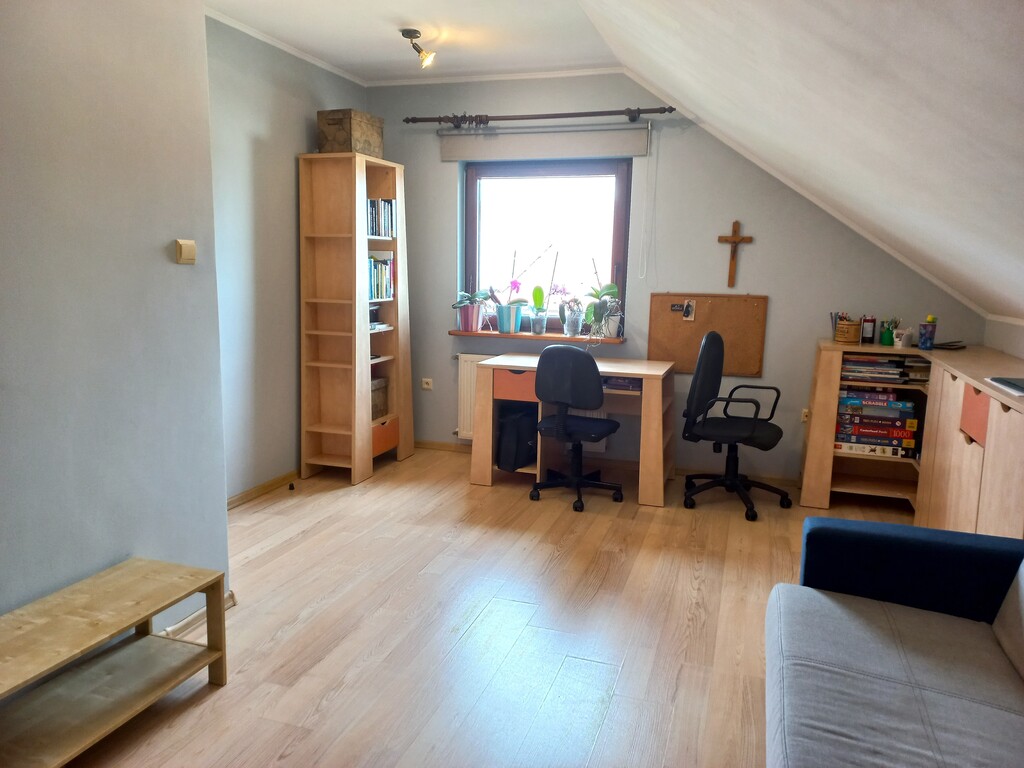 Przestronny Dom W Bolesławcu Z 2001 Roku