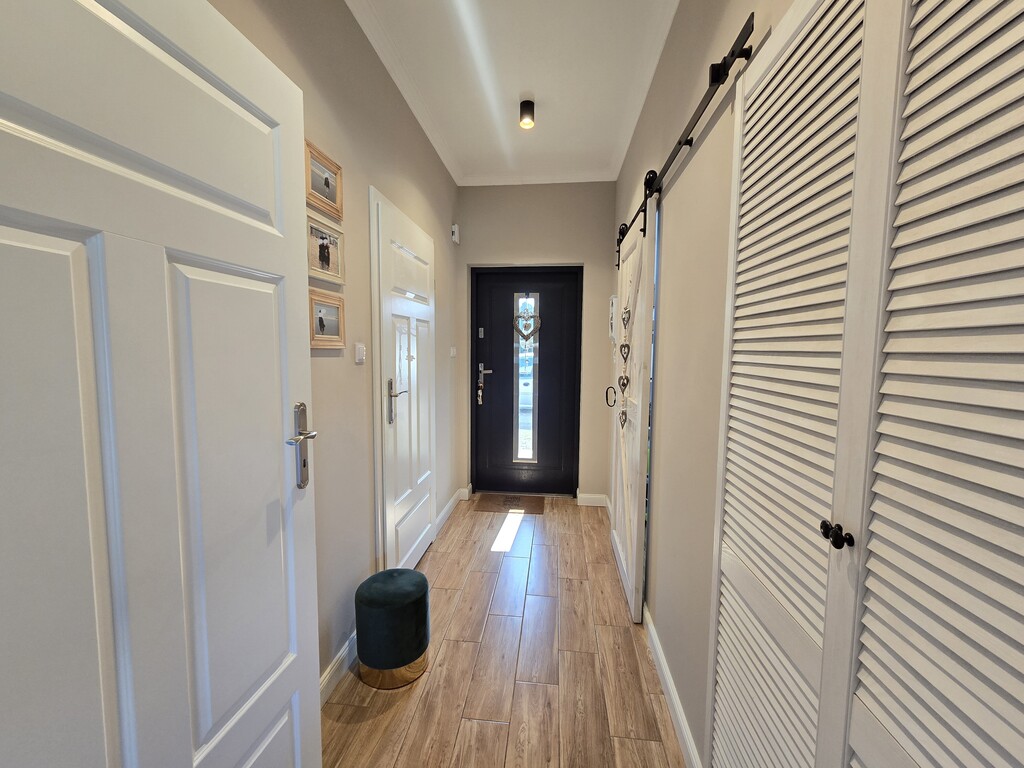 Dom Z 2021 Roku -tomaszów Bolesławiecki