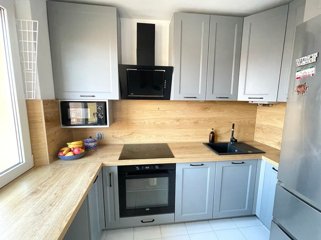 Dwupokojowe Mieszkanie Z Balkonem I C.o. Miejskim.