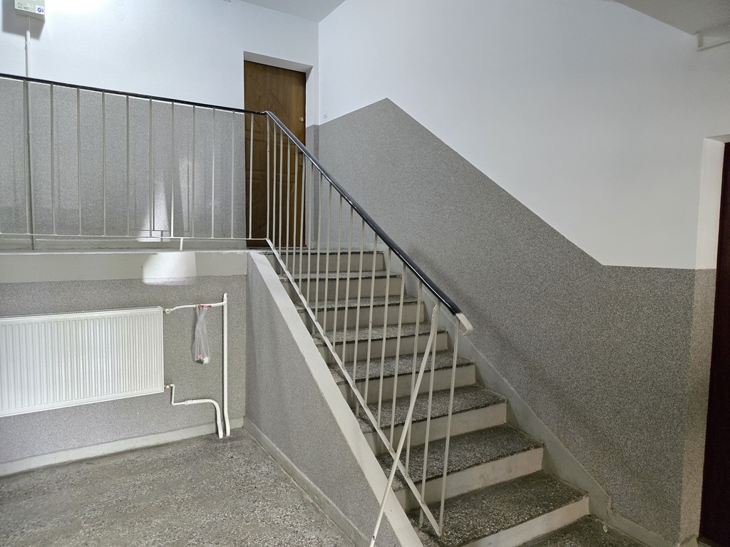 Słoneczne 2-pok. Mieszkanie Z Loggią – Gromadka