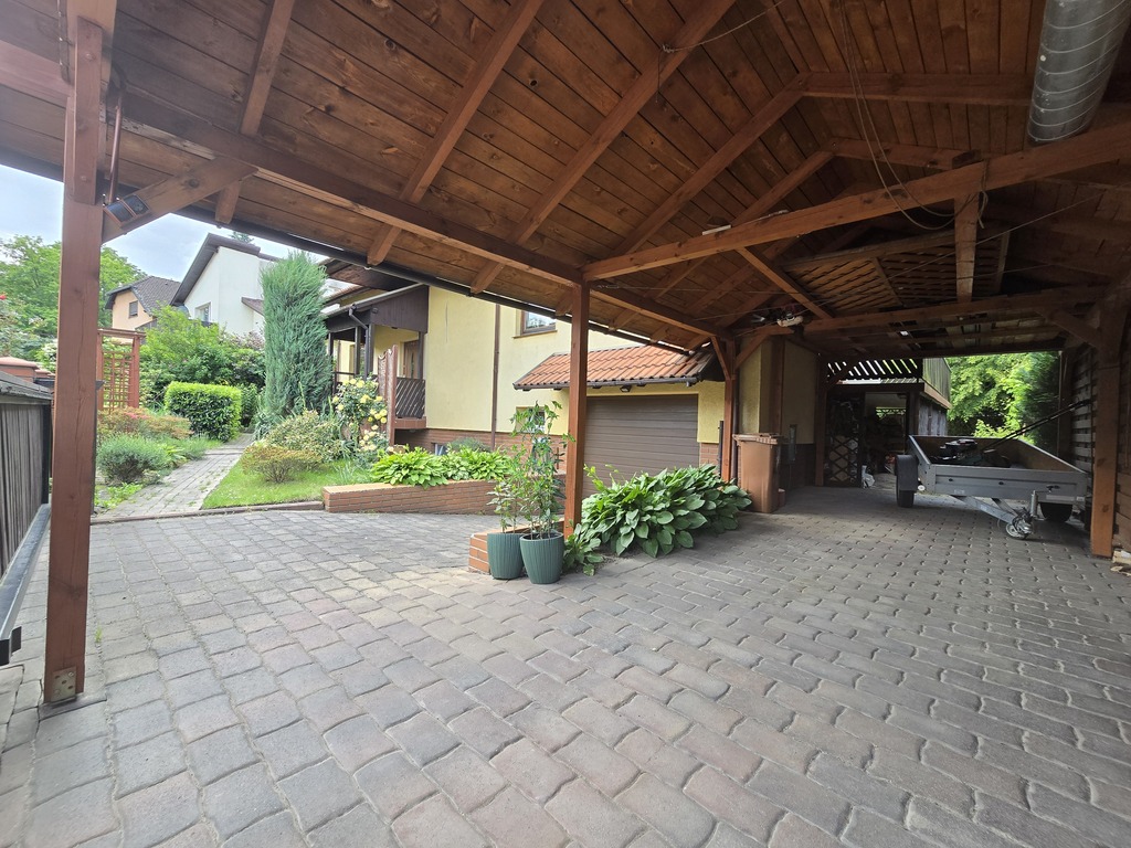 Przestronny Dom W Bolesławcu Z 2001 Roku