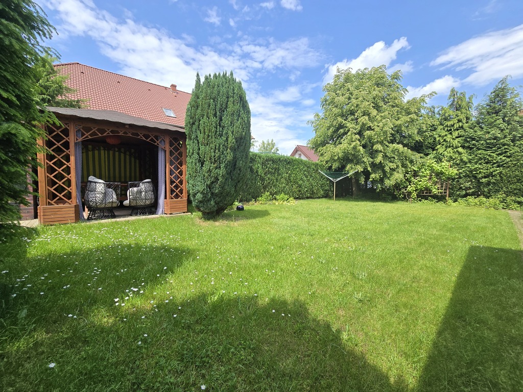 Przestronny Dom W Bolesławcu Z 2001 Roku