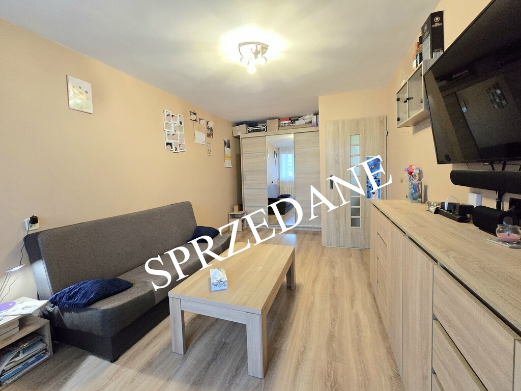 Dwa Pokoje, Balkon, C.o. Miejskie !