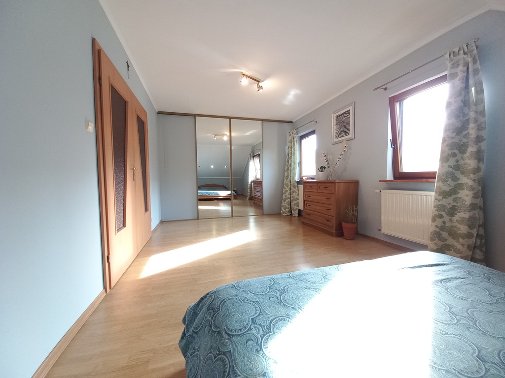 Przestronny Dom W Bolesławcu Z 2001 Roku