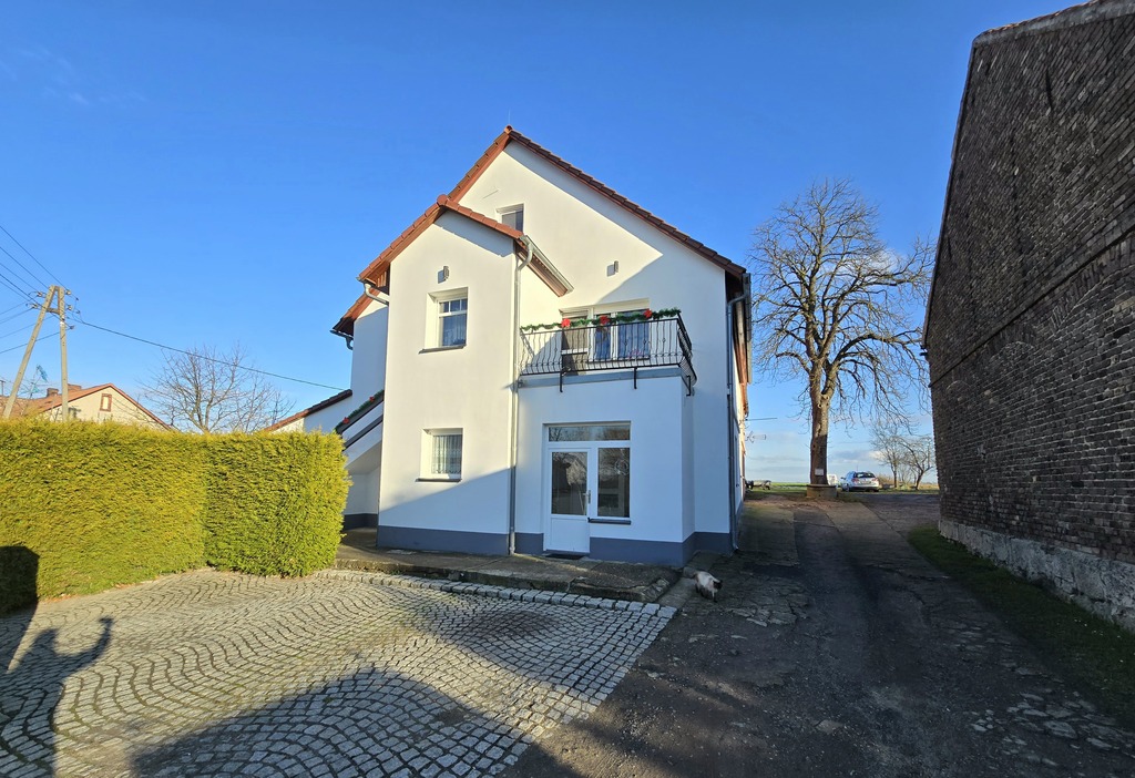 Dom Dla Dużej Rodziny – Czerna.