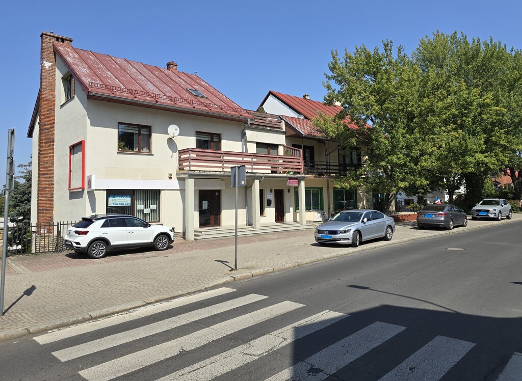 Budynek Usługowo-mieszkalny W Centrum 380 M2.