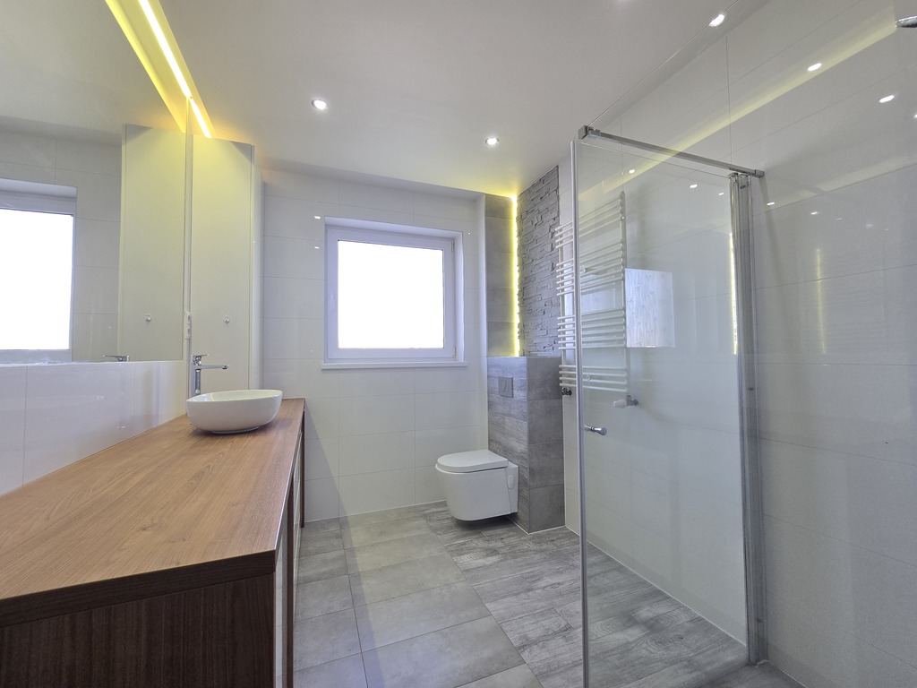 2 Pokojowe Mieszkanie Z Balkonem – Bolesławiec