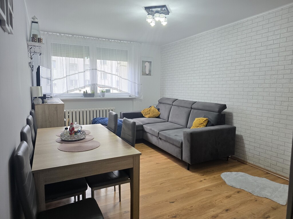 3 Pok. Mieszkanie Na Parterze – T. Bolesławiecki