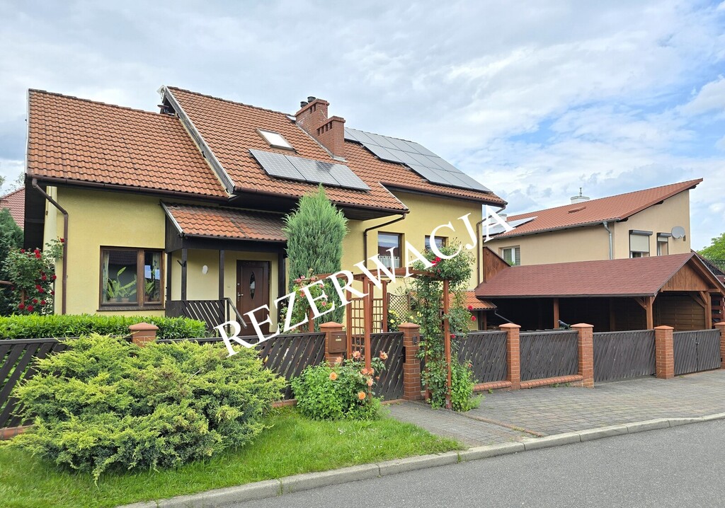 Przestronny Dom W Bolesławcu Z 2001 Roku