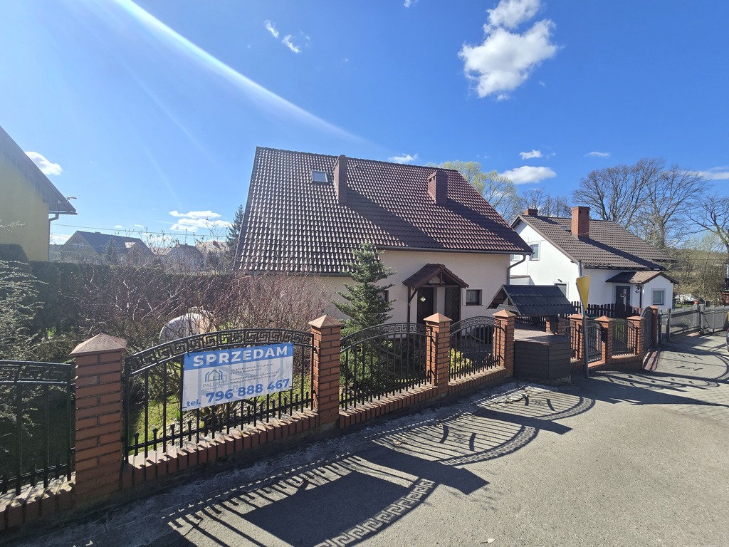 Dom wolnostojący w Rakowicach – 1 km od Bolesławca